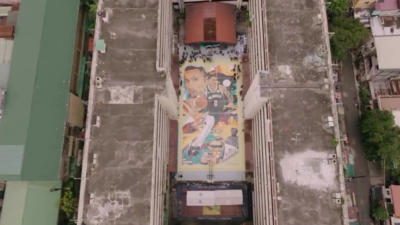 九游娱乐-美媒曝光菲律宾篮球场现库兹马巨型壁画引热议